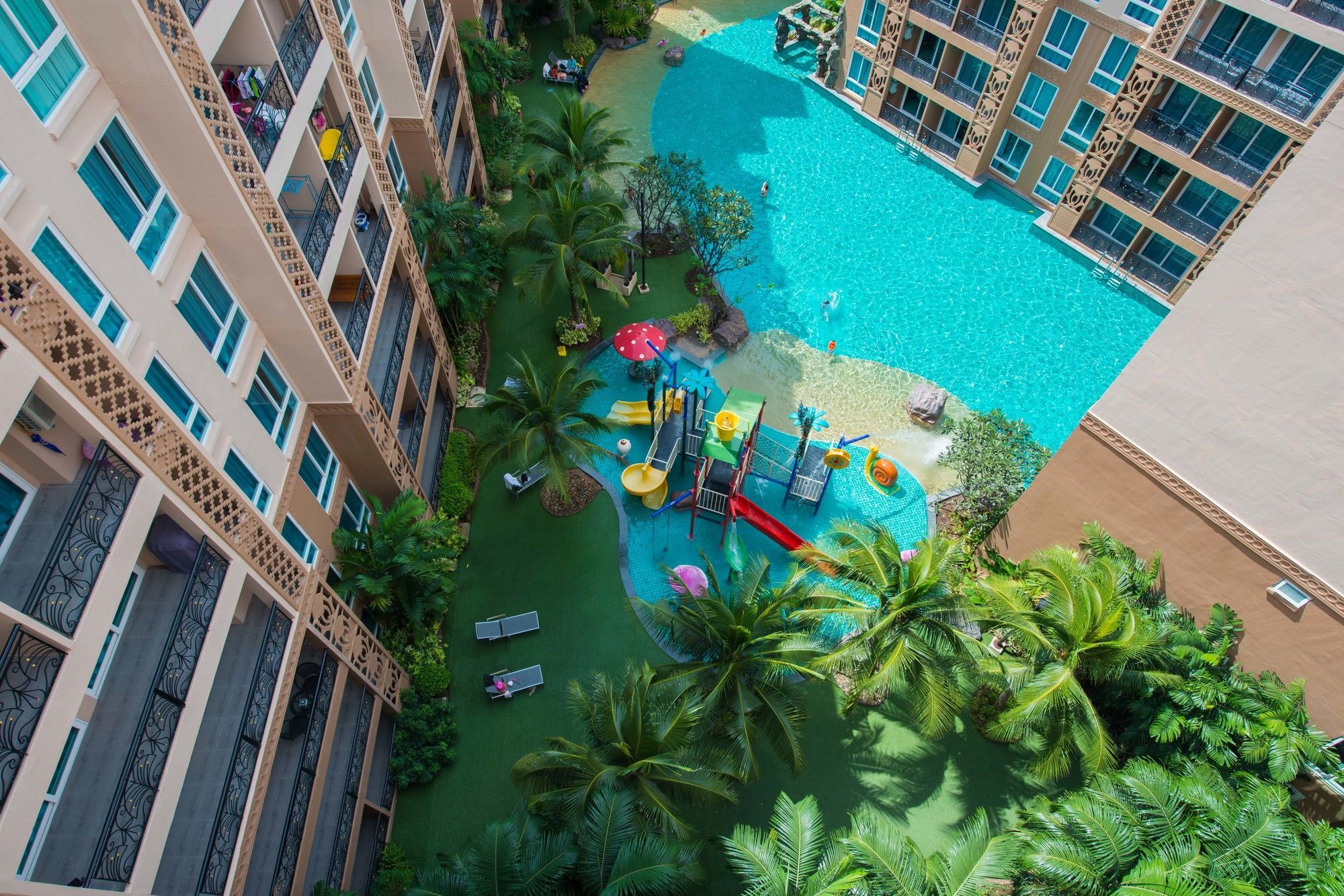 Atlantis Pattaya High Service Jomtien Beach Exterior photo